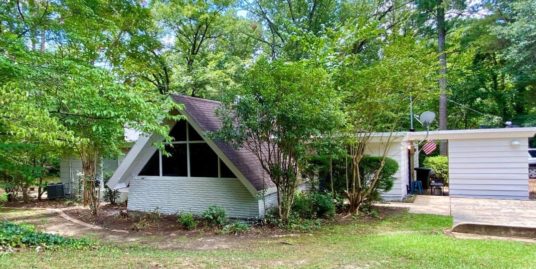 223 Garrard Rd, Starkville, MS 39759