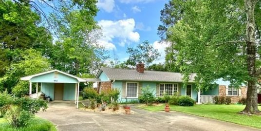 802 Howard Rd, Starkville, MS 39759